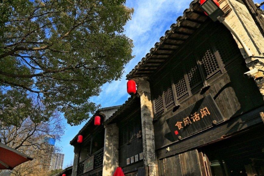 东来顺老火锅，名气与全聚德不相上下却得到“差评”，游客：活该